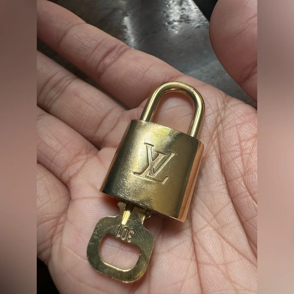 Louis Vuitton louis vuitton